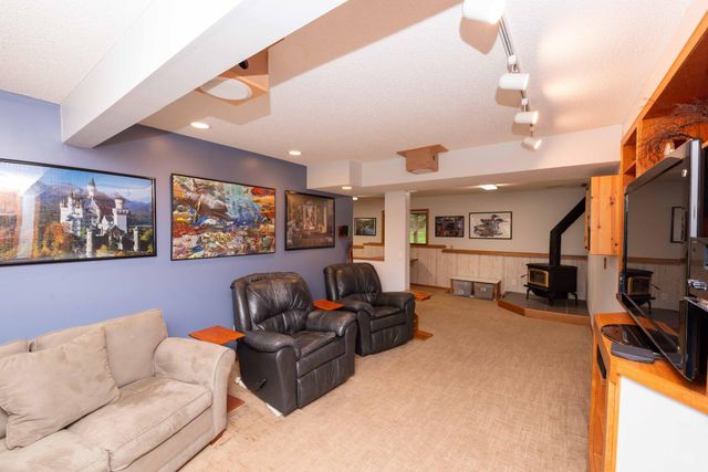 2273 6th Street N, North Saint Paul, MN 55109