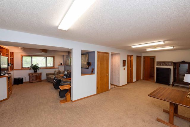 2273 6th Street N, North Saint Paul, MN 55109