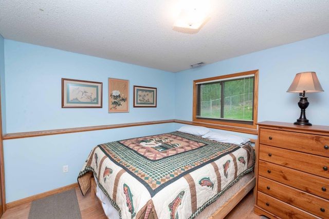 2273 6th Street N, North Saint Paul, MN 55109