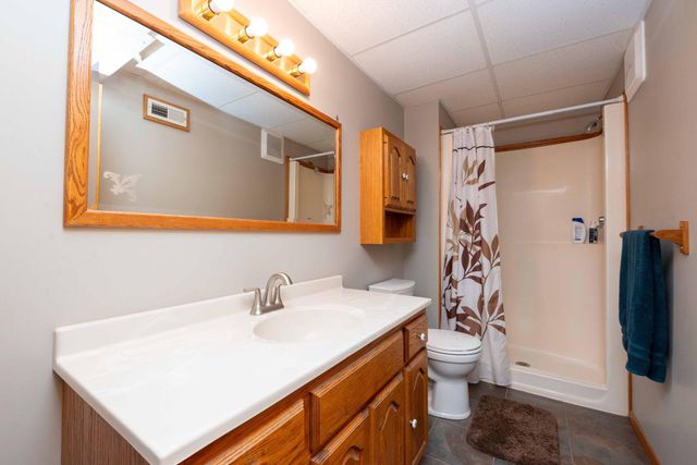 2273 6th Street N, North Saint Paul, MN 55109