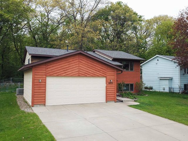 2273 6th Street N, North Saint Paul, MN 55109