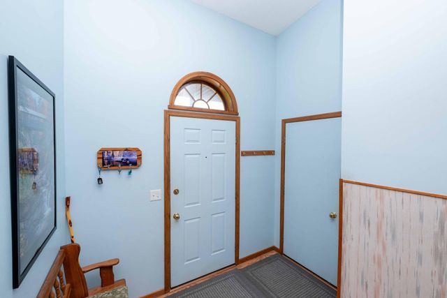2273 6th Street N, North Saint Paul, MN 55109