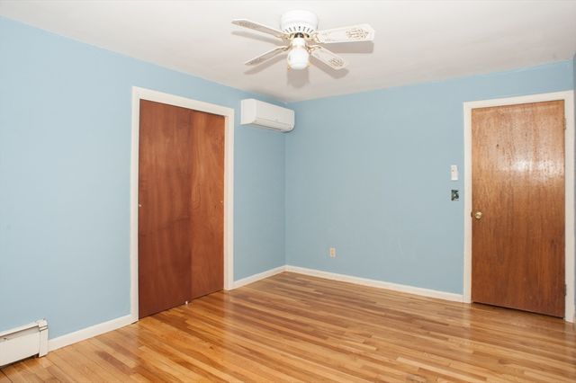 24 Mcquades Ln, Northbridge, MA 01534