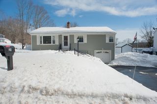 24 Mcquades Ln, Northbridge, MA 01534