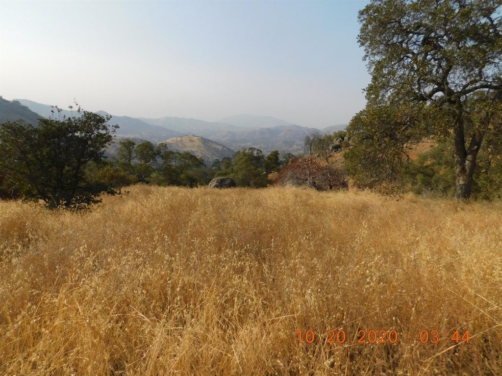 Image 1 of property listing at 0 Iris Rd, Yokuts Valley, CA 93675