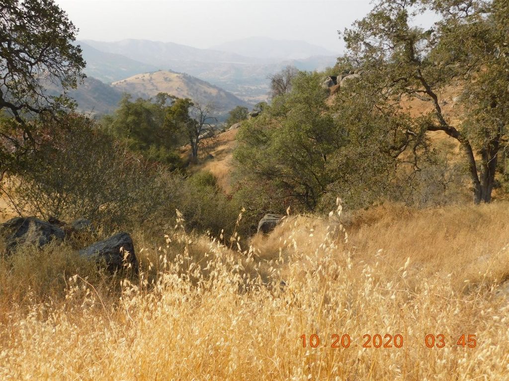 Image 2 of property listing at 0 Iris Rd, Yokuts Valley, CA 93675