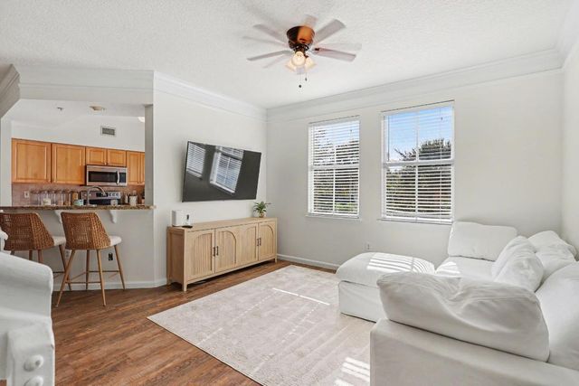 2044 Alta Meadows Lane 1809, Delray Beach, FL 33444