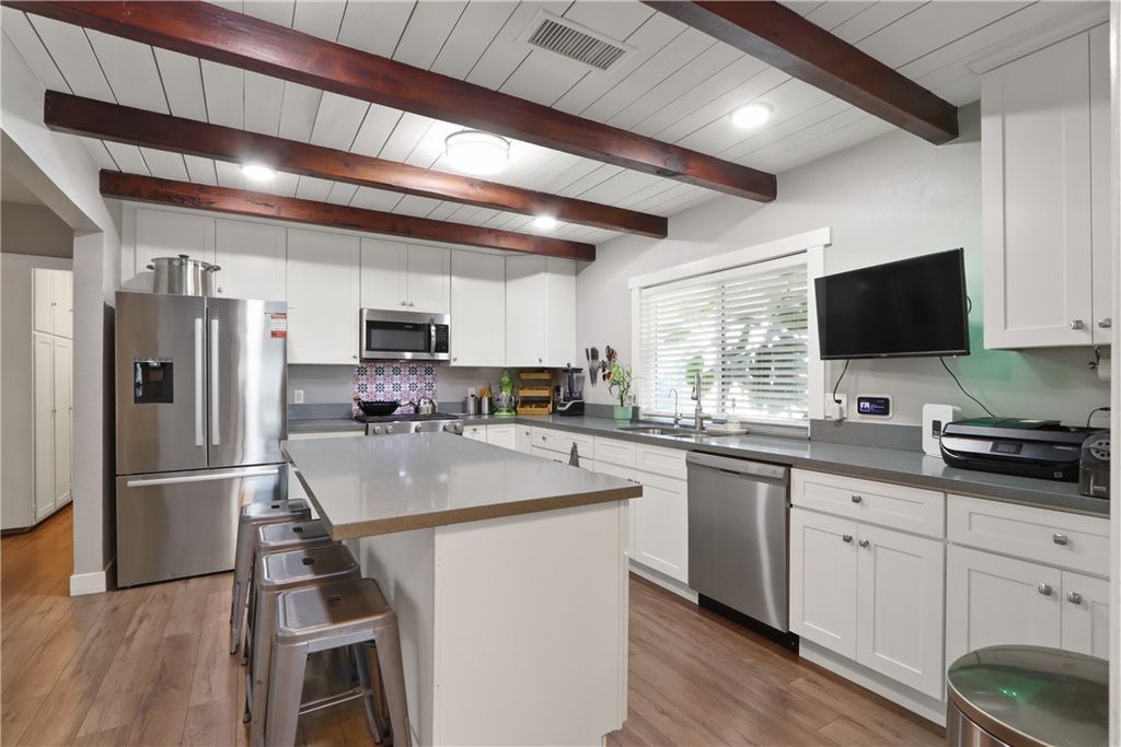 1220 E Caldwell St, Compton, CA 90221 — photo 2