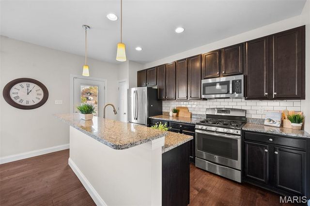 6221 Hancock Avenue, St Louis, MO 63139