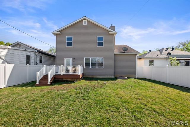 6221 Hancock Avenue, St Louis, MO 63139