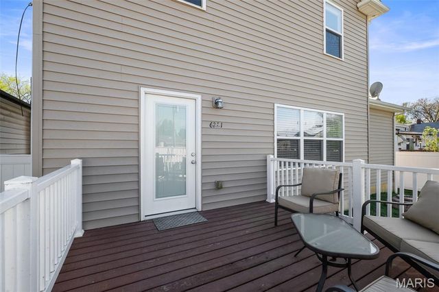 6221 Hancock Avenue, St Louis, MO 63139