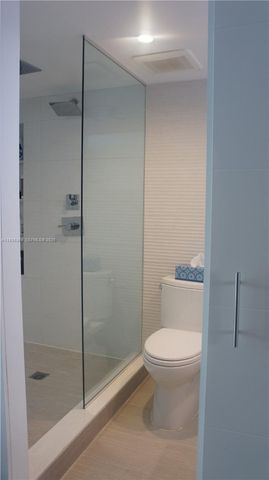 3745 NE 171st St 7, North Miami Beach, FL 33160