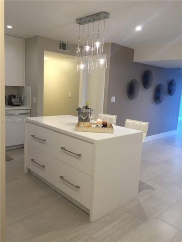 3745 NE 171st St 7, North Miami Beach, FL 33160