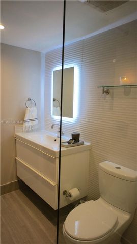 3745 NE 171st St 7, North Miami Beach, FL 33160