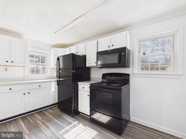 629 | 627A, 627B VIRGINIA AVE, Martinsburg, WV 25401