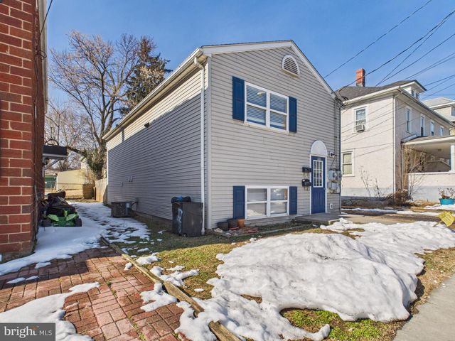 629 | 627A, 627B VIRGINIA AVE, Martinsburg, WV 25401