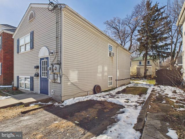 629 | 627A, 627B VIRGINIA AVE, Martinsburg, WV 25401