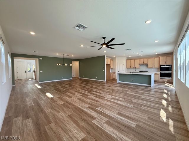 3045 Foxtail Hollow Avenue, Las Vegas, NV 89139