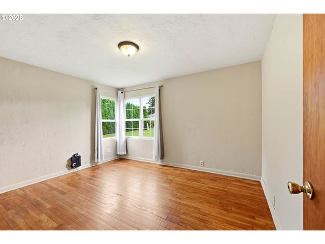 18121 Se LANGENSAND Rd, Sandy, OR 97055