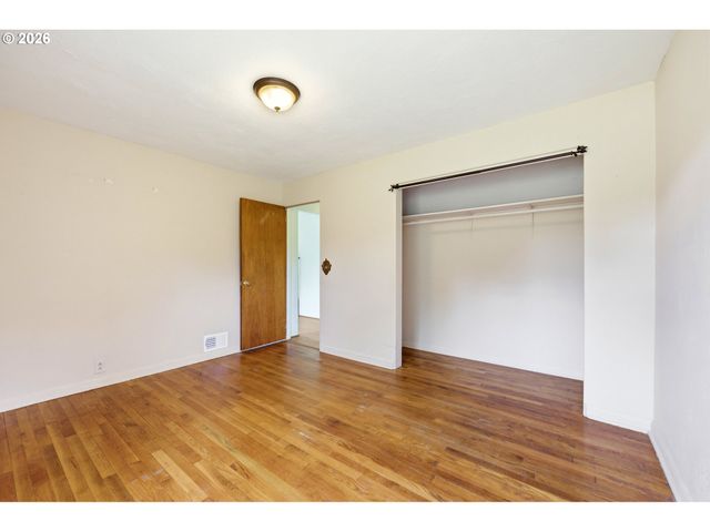 18121 Se LANGENSAND Rd, Sandy, OR 97055