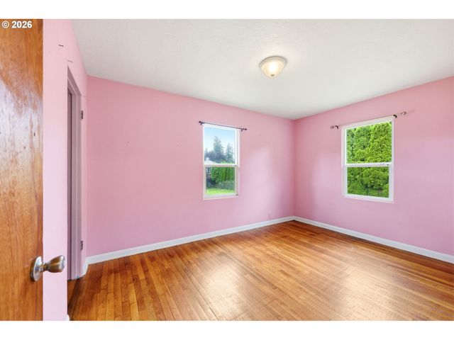 18121 Se LANGENSAND Rd, Sandy, OR 97055