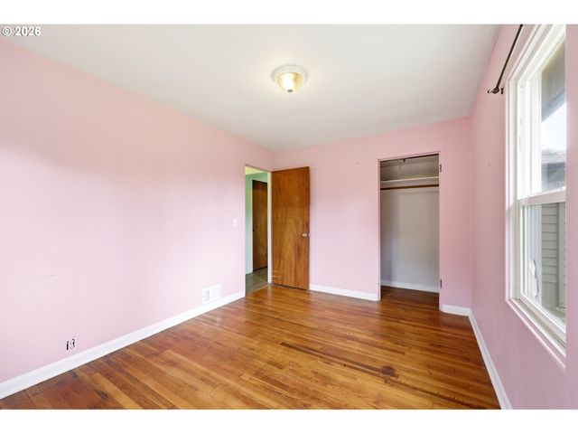 18121 Se LANGENSAND Rd, Sandy, OR 97055