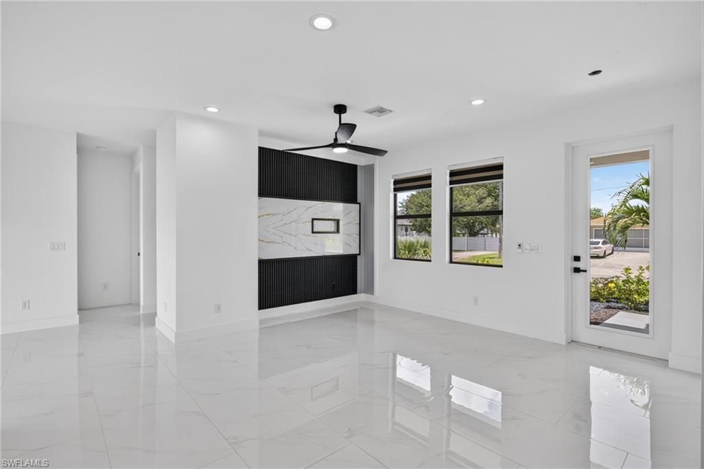 3013 39th ST SW, LEHIGH ACRES, FL 33976 — photo 4