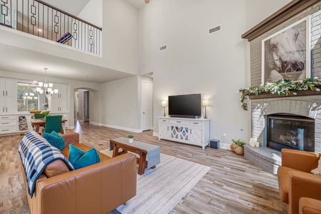 13853 Marys Ridge Road, Fort Worth, TX 76008