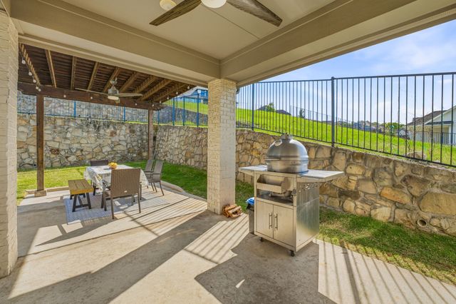 13853 Marys Ridge Road, Fort Worth, TX 76008