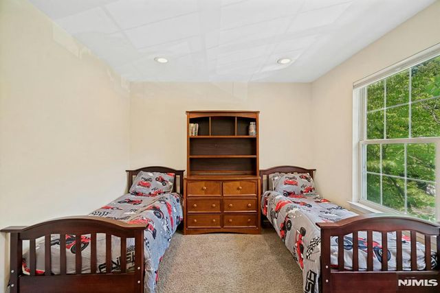 2262 Nash Court, Mahwah, NJ 07430