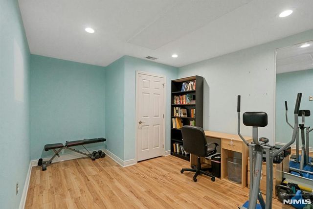 2262 Nash Court, Mahwah, NJ 07430
