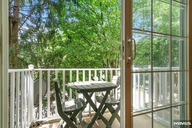 2262 Nash Court, Mahwah, NJ 07430