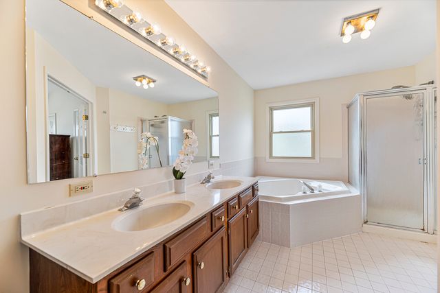 751 Williams Way, Vernon Hills, IL 60061