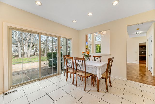 751 Williams Way, Vernon Hills, IL 60061