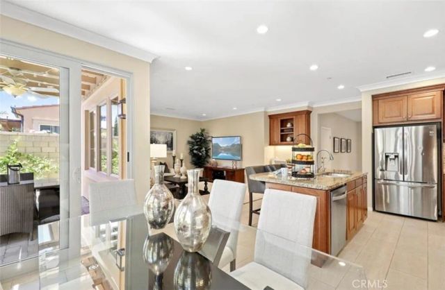 83 Bianco, Irvine, CA 92618