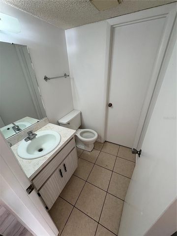 593 FAIRWAYS CIRCLE A, Ocala, FL 34472