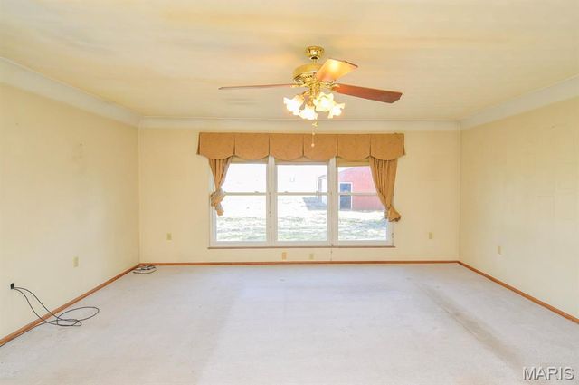 4327 Mascoutah Avenue, Mascoutah, IL 62221