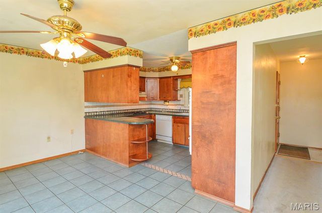 4327 Mascoutah Avenue, Mascoutah, IL 62221