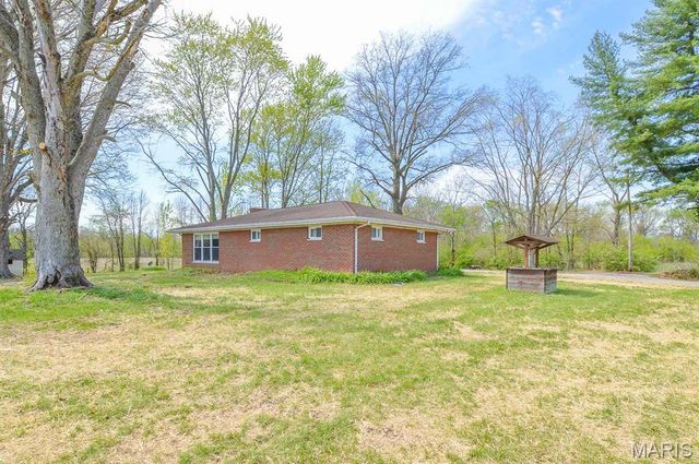 4327 Mascoutah Avenue, Mascoutah, IL 62221