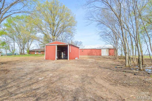 4327 Mascoutah Avenue, Mascoutah, IL 62221
