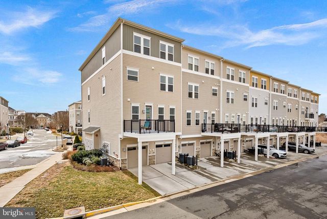 41977 PICKWICK MILL TER, Aldie, VA 20105