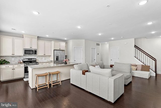 41977 PICKWICK MILL TER, Aldie, VA 20105