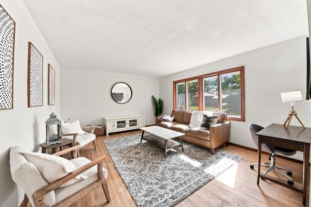 1430 Selby Avenue, Saint Paul Park, MN 55071