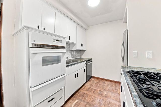 1430 Selby Avenue, Saint Paul Park, MN 55071