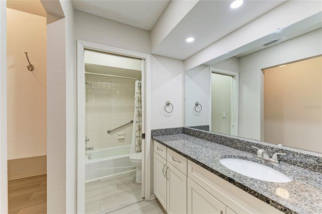 813 SPRING LAKES BOULEVARD, Bradenton, FL 34210