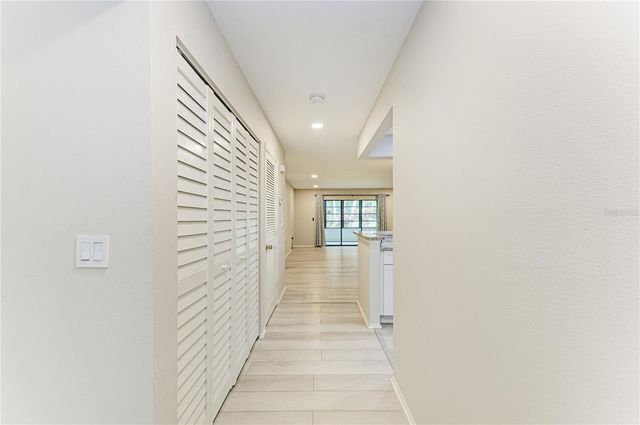 813 SPRING LAKES BOULEVARD, Bradenton, FL 34210