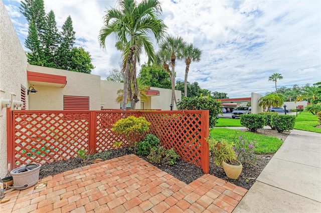 813 SPRING LAKES BOULEVARD, Bradenton, FL 34210