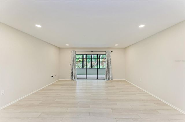 813 SPRING LAKES BOULEVARD, Bradenton, FL 34210