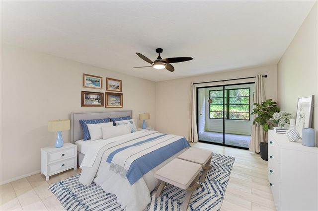 813 SPRING LAKES BOULEVARD, Bradenton, FL 34210
