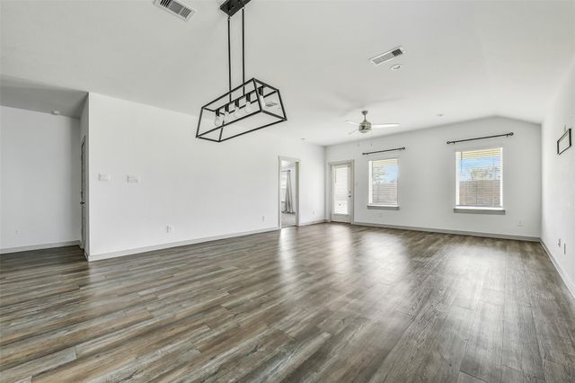 1004 Great Barracuda Lane, Alvin, TX 77511